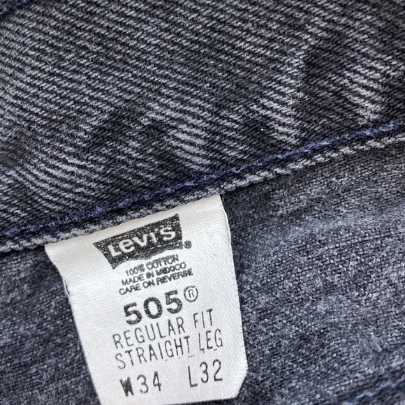 VINTAGE 90s LEVI’S 505 Distressed Black Straight Leg Denim Mom Jeans Size 34 - Picture 8 of 9